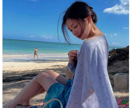 "한예종 수석 입학에 정해인과 현실 열애설까지?! 정소민이 '로코 불패 여신'으로 불리는 이....