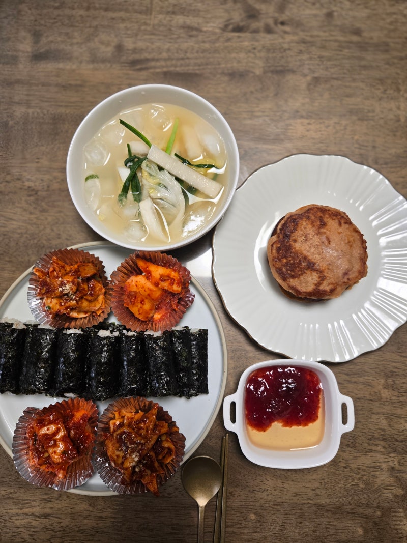 충무김밥 유래부터 맛있게 만드는 법까지｜무 섞박지에 요구르트, 설탕 대신 조청을 넣어봤....