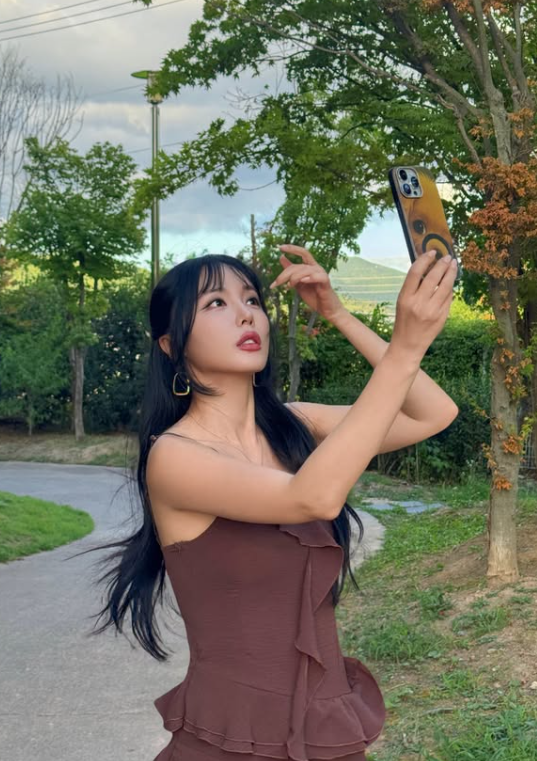 홍진영 임신설 유쾌한 해명 후 공개한 최근 근황 자태