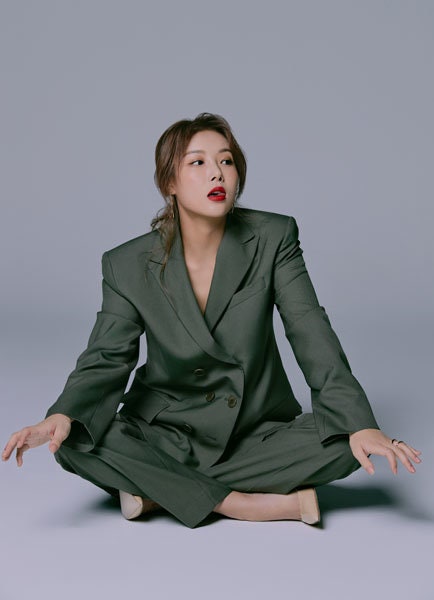 “‘텔미’ 부르던 원더걸스 래퍼가 13년 몸담은 JYP를 나와 자기 회사를 차렸다…CEO 명함 들....
