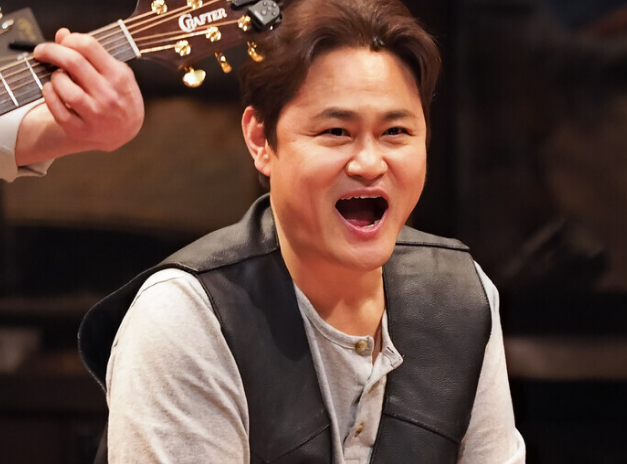 신승훈·성시경 히트곡만 200곡...? 월 5000만 원 버는 개그맨 김진수 아내의 어마어마한 정체 ....
