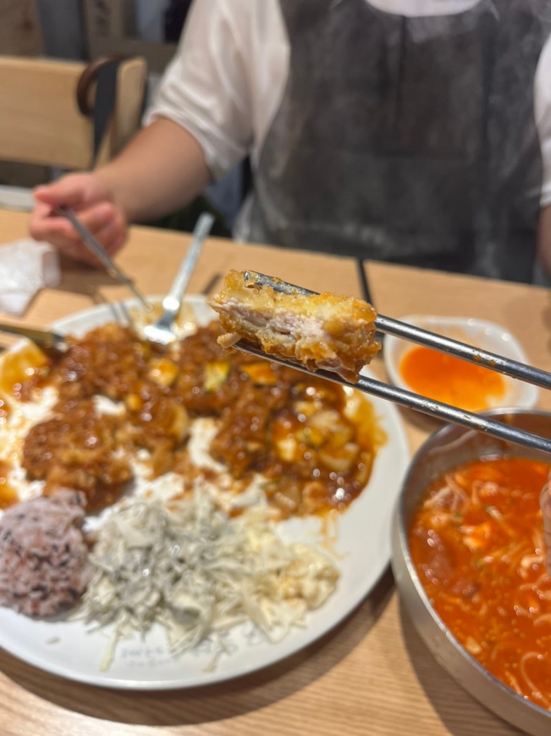 수원 수제돈까스 맛집 뚱보아저씨 아주대점 방문후기