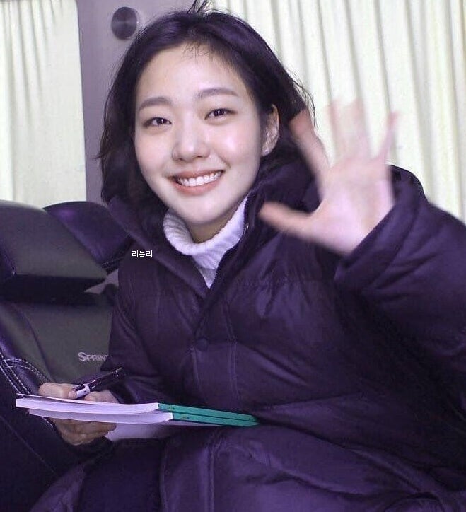 Kim Go-eun's Korea National University of Arts Days: The Makeup Everyone Loved (+ Monolid Makeup)
