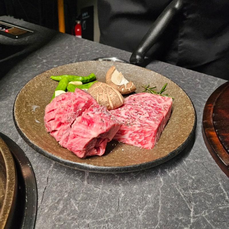한우 오마카세 개별룸 민규 을지로 고기퀄리티 미쳤다