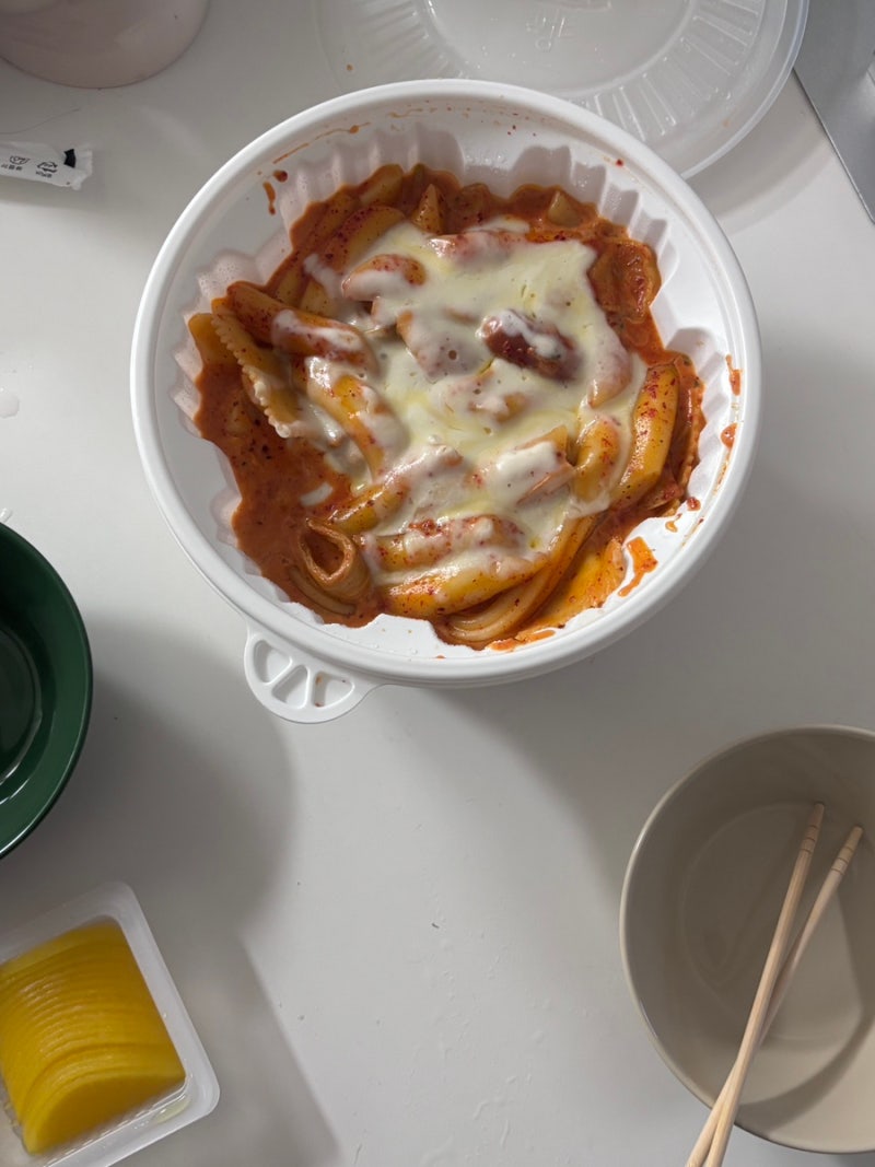 우리 집 제철 음식 로제 엽떡 꿀 조합