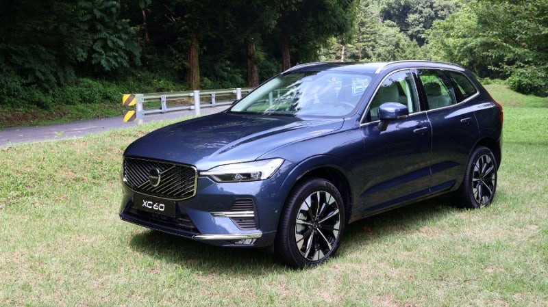 "언제 사도 좋은 SUV.." 2026 볼보 XC60 B5 울트라 모의 견적 정보 제원 포토 평가