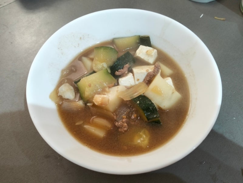[압력밥솥 레시피] 비프민스(소고기다짐육) 으로 감칠맛 대폭발! 초스피드 된장찌개 만들기