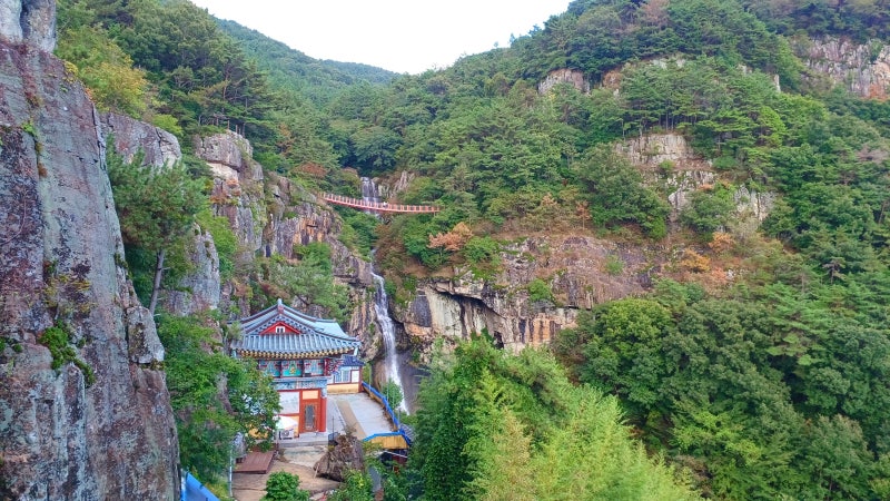 Gyeongnam Temple Travel: Goseong Gujeolsan Waterfall Hermitage After the Rain - A Hidden Gem of Temple, Waterfall, and Suspension Bridge