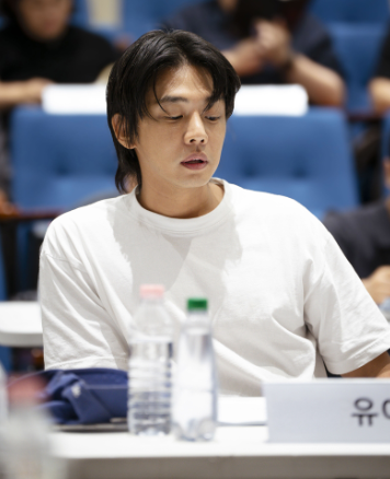 유아인, 왜 빌리언스와 손잡고 복귀를 택했을까? (feat. 유아인볼뽀뽀 이슈)