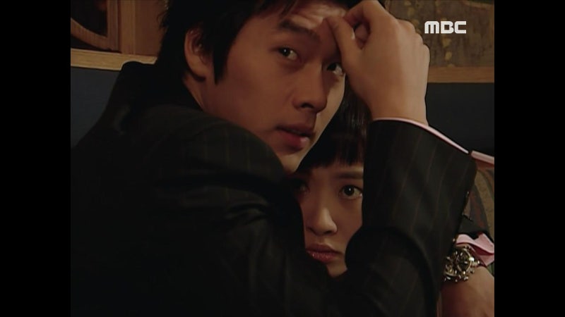"예쁜 척 안 하는 여주가 전국을 뒤집었다" 김선아 현빈의 2005년 로코