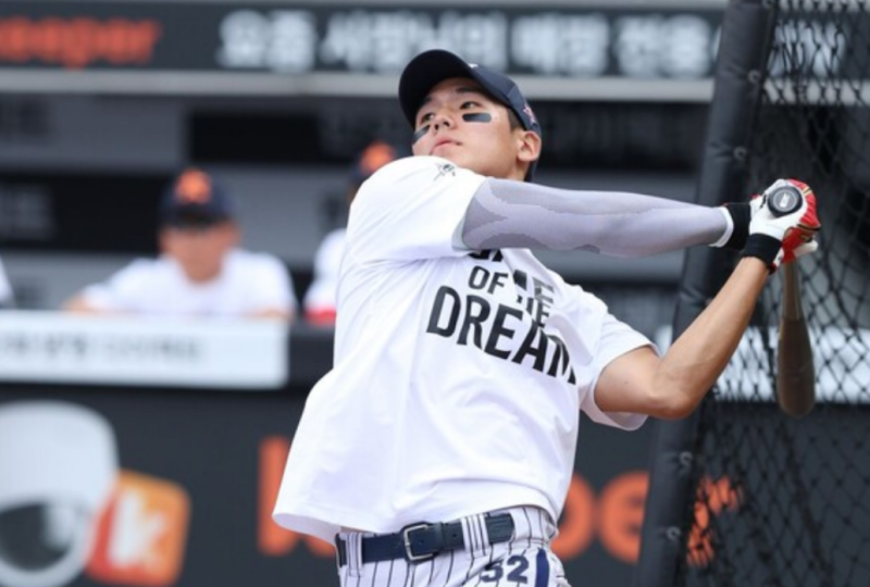 "MLB 150만 달러도 거절한 당찬고졸" …지명권 있는 두산은 왜 '김지우' 를 망설일까?