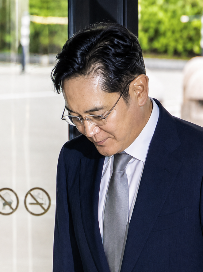 "조선주에서 AI 수혜주로 변신하나" 삼성중공업이 바다 위 데이터센터로 노리는 "새로운 성장....