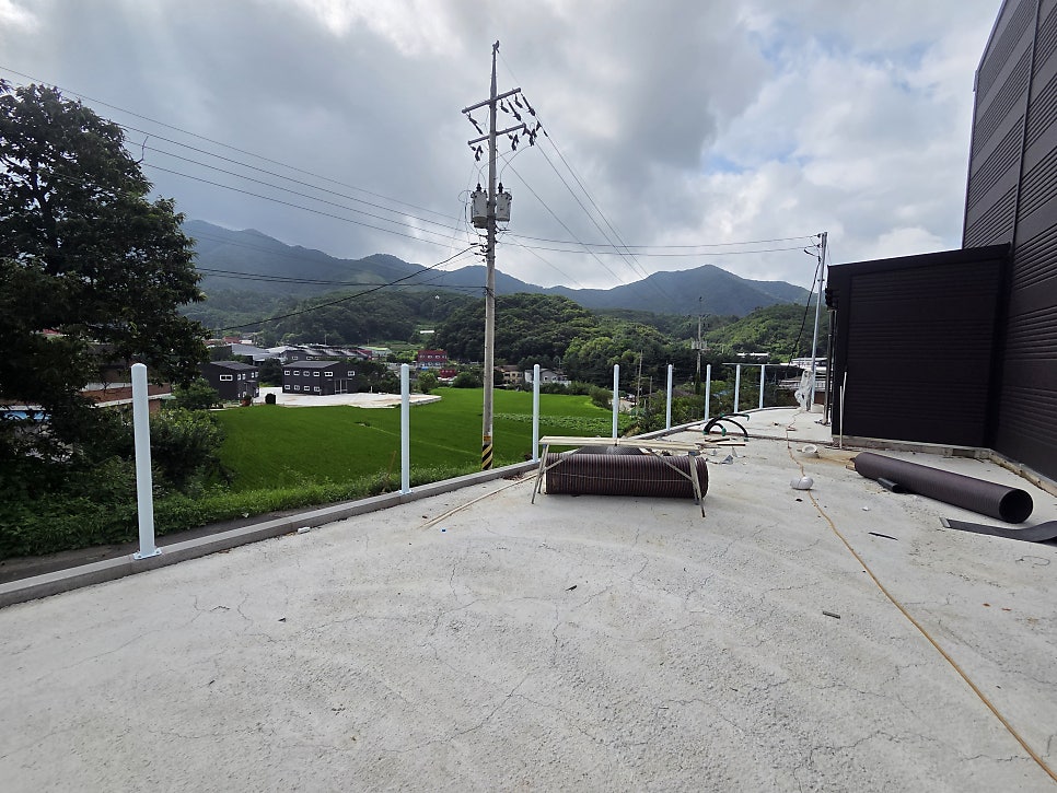 충남 아산 신축 창고 휀스 펜스 설치 메쉬휀스 앙카타입 완벽 시공