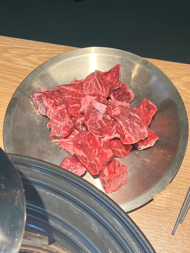 [창원 상남동] 담가화로구이 - 상남동 신상 가성비 소고기 맛집! 가격 부담 적고 큐브눈꽃살....
