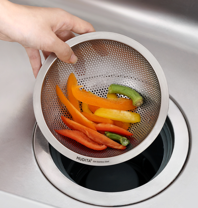 설거지할 때마다 음식물 찌꺼기 손으로 건진다면? 싱크대 음식물 거름망 고르는 법