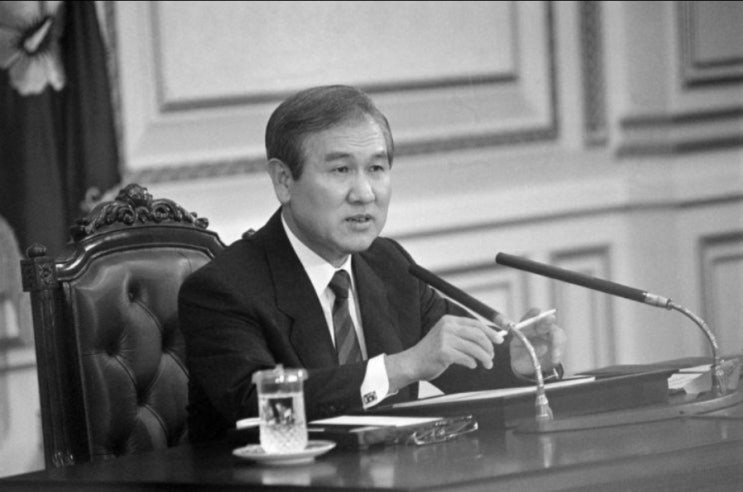 노태우 비자금 왜 지금? <b>김옥숙 자택 압수수색</b>, ‘선경 300억 메모’....