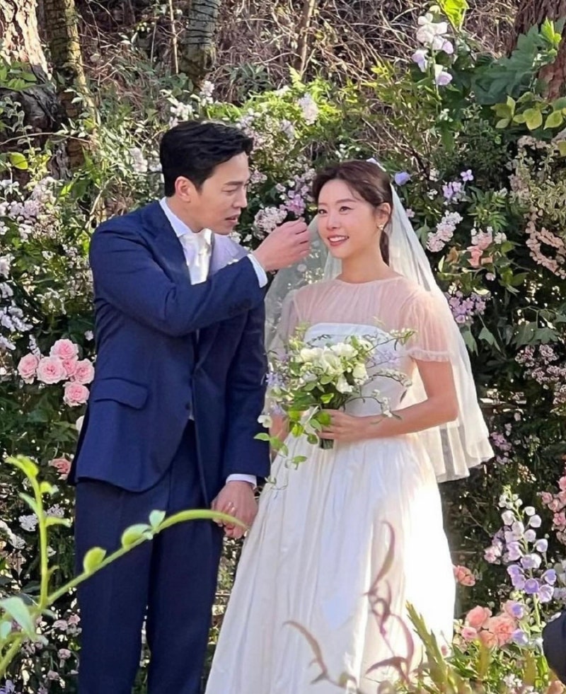 100만원 초절약 웨딩 화제, 걸스데이 소진♥이동하 웨딩드레스 체형분석