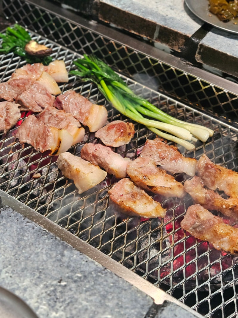 마곡 산청숯불가든 | 흑돼지 소금구이 양념구이 발산 고기집 웨이팅 맛집