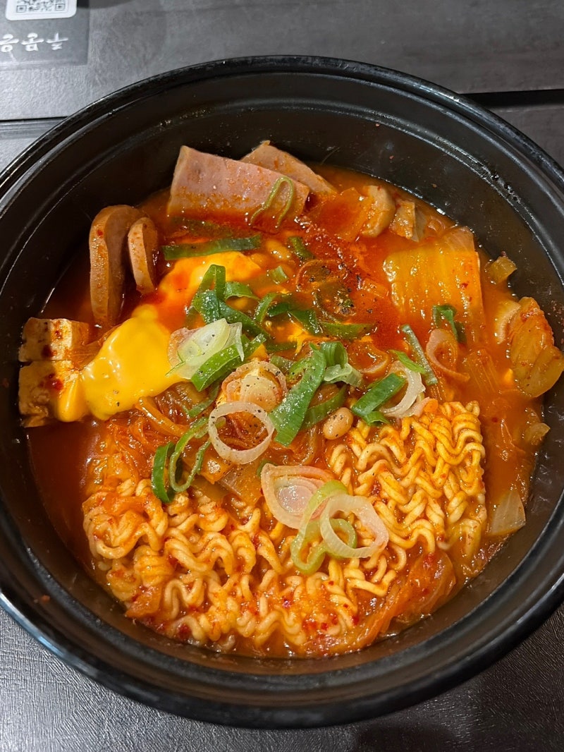 합정 점심 추천 김치찌개 맛집 담밀, 혼밥 가능 김치찌개 후기