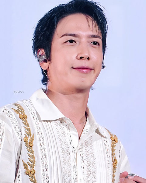 [정용화 착용] 2026 팬미팅 SAME LIGHT U&I IN TAIPEI 속 아니아하이에 실버 목걸이