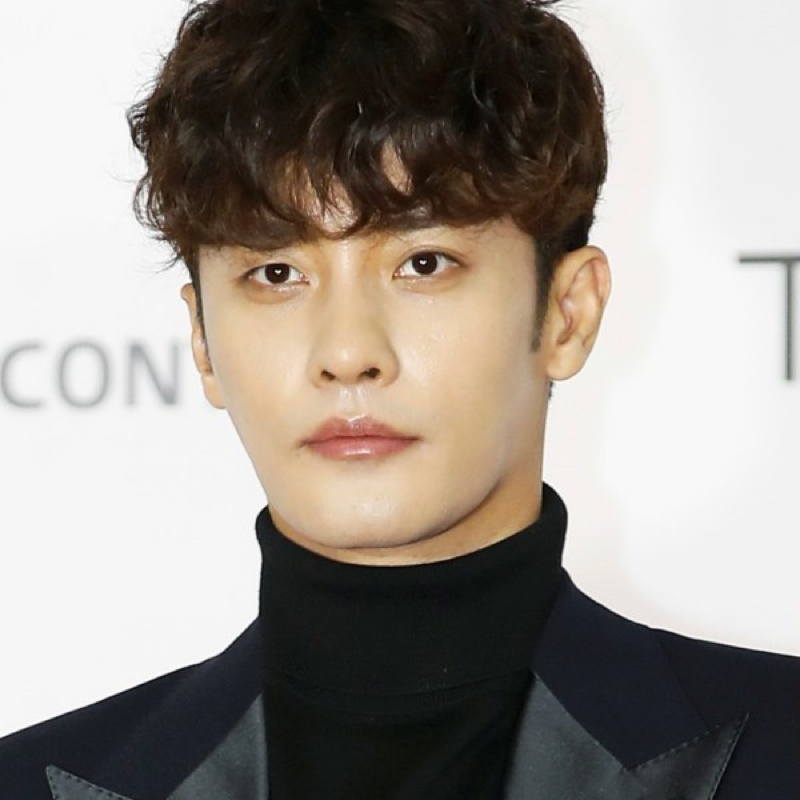 "과거로 돌아간다면 현명하게 살 것" 비매너 논란 성훈, 4년 만에 밝힌 속마음