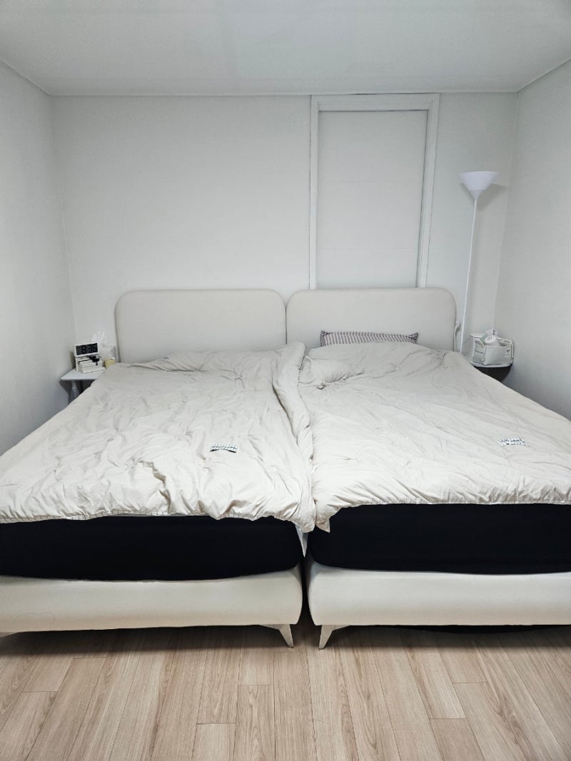 신혼부부 침대, 라지킹 대신 슈퍼싱글 2개 붙이기 1년 살아본 후기