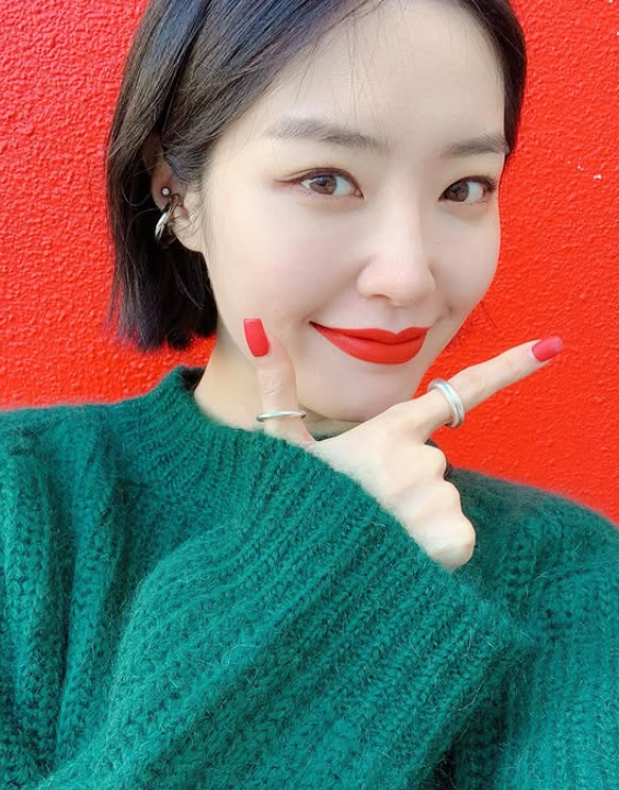 2억 인테리어 청담동 집 매각 고민 김새롬 프로필 학력 고향 재산 나이 가족 배우자 작품활동....