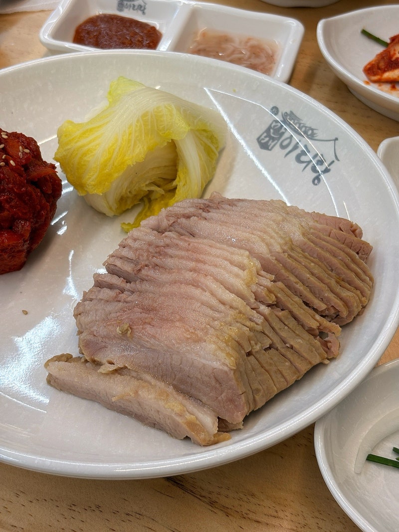 포항 보쌈 맛집 박만배아리랑보쌈 부드러운 보쌈에 김치맛집