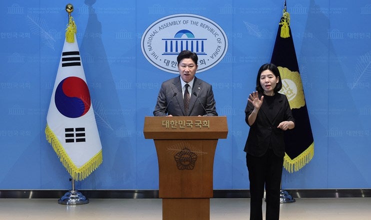 진종오 의원 기자회견장, 취재진 100여 명 몰려…현장 분위기 단독 정리