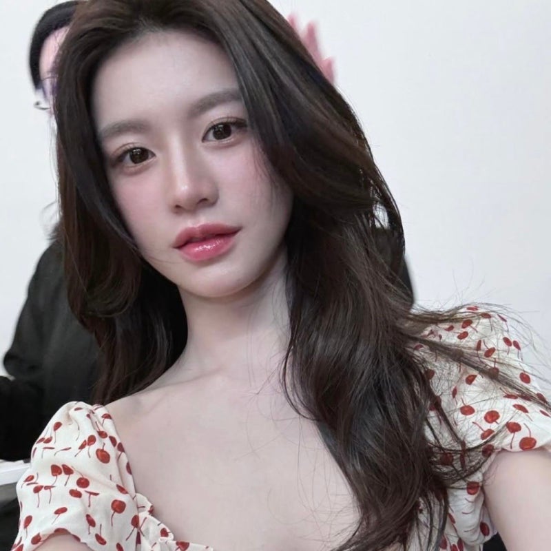 Go Youn-jung Makeup: The Secret to Her Pure and Atmospheric Style