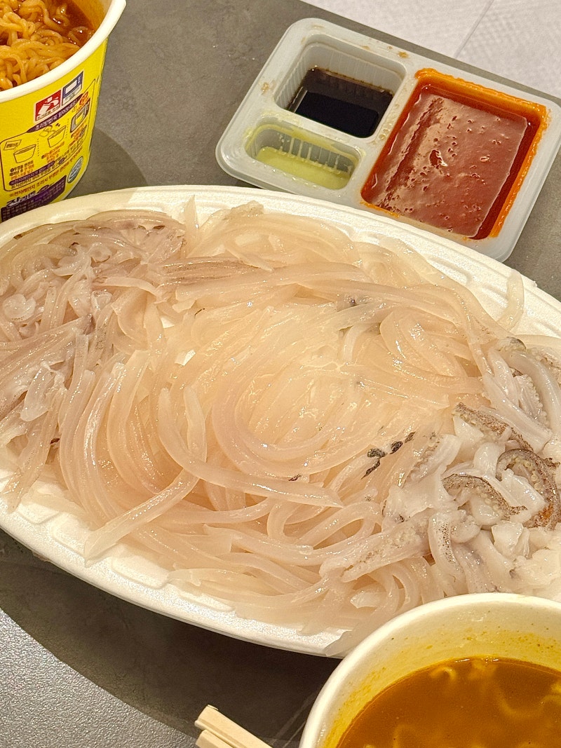 서천 수산시장 제철 오징어회 서천특화시장 회포장 맛집 내돈내산