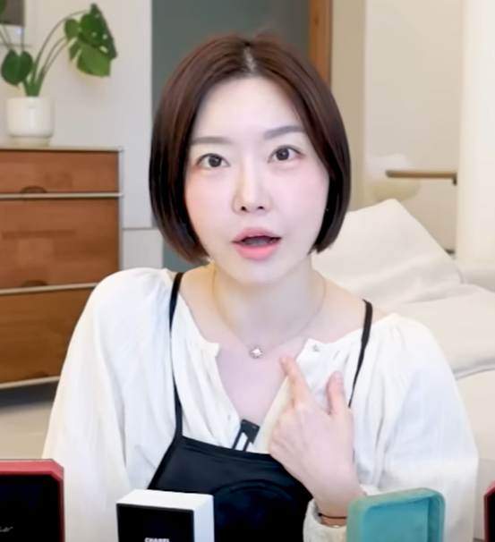 레이디제인 300만원대 디올 목걸이, 가격보다 눈길 간 포인트는?
