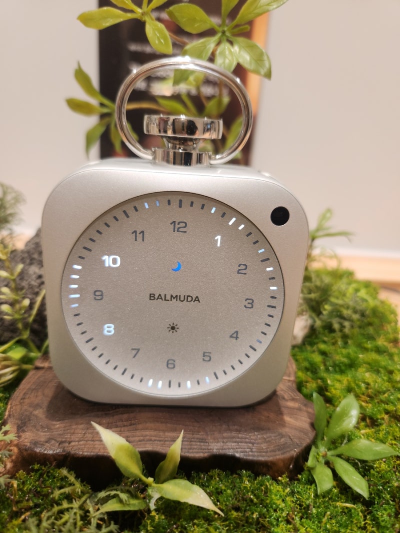 감성 가전의 끝판왕! 발뮤다 더 클락(BALMUDA The Clock) 매장 실물 구경 및 컬러·출시 소식