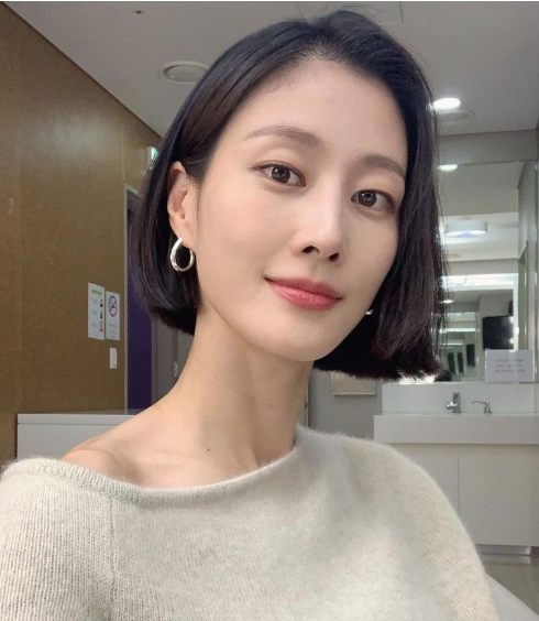 "굿까지 할 뻔했다"…이현이, 전교 1등 모범생의 숨겨진 사춘기 '이중생활'