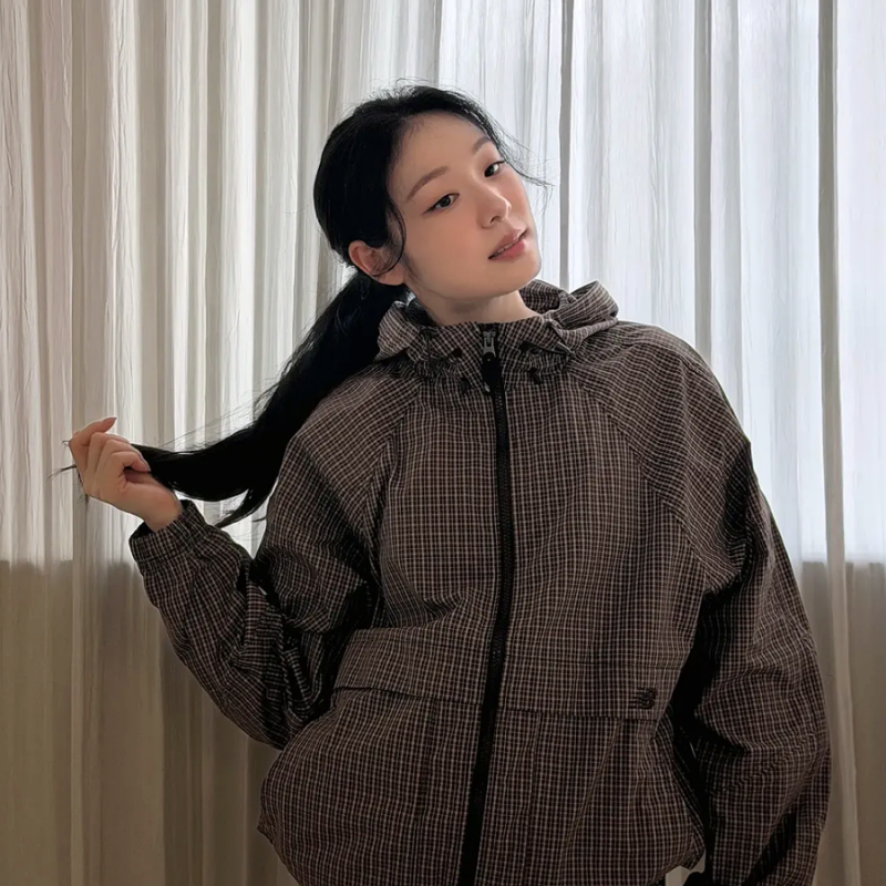 올 가을 품절각.. 벌써 반응 오는 김연아 픽 뉴발란스 바람막이
