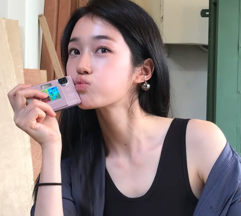 같은 미대 출신인데 왜 반응 갈렸나... 노윤서·고윤정 그림 3장이 다시 난리 난 이유