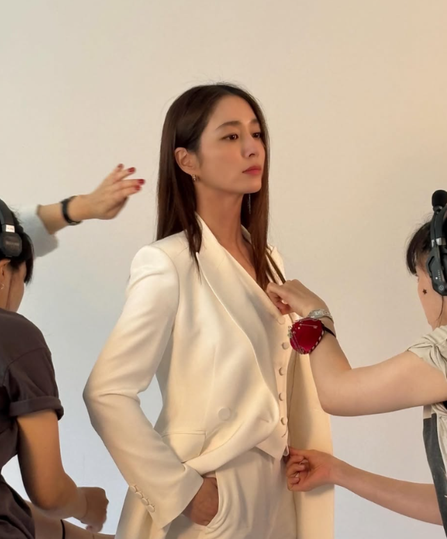 한 번 다녀왔습니다 송나희역 이민정 프로필 총정리｜나이·키·학력·남편 이병헌·아들·딸....