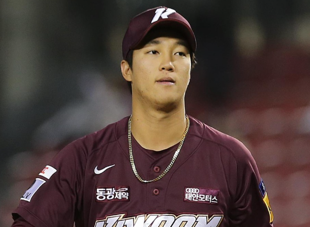 KBO 최고 광속구 키움 히어로즈 안우진 프로필: 고향, 나이, 키, 학교, 군대, 연봉, 기록, 성적,....