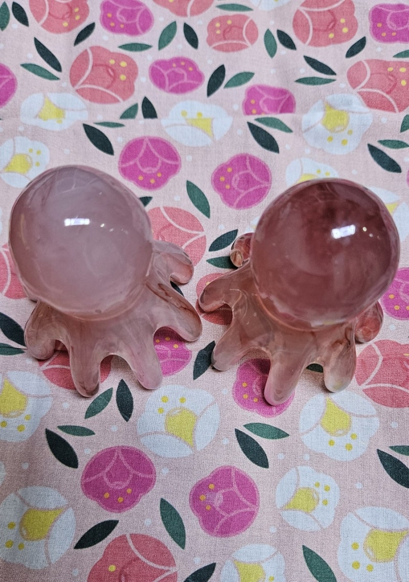 귀여운 문어 괄사 마사지기 사용법과 특징｜두피부터 목·승모근까지 집에서 간편하게 마사....