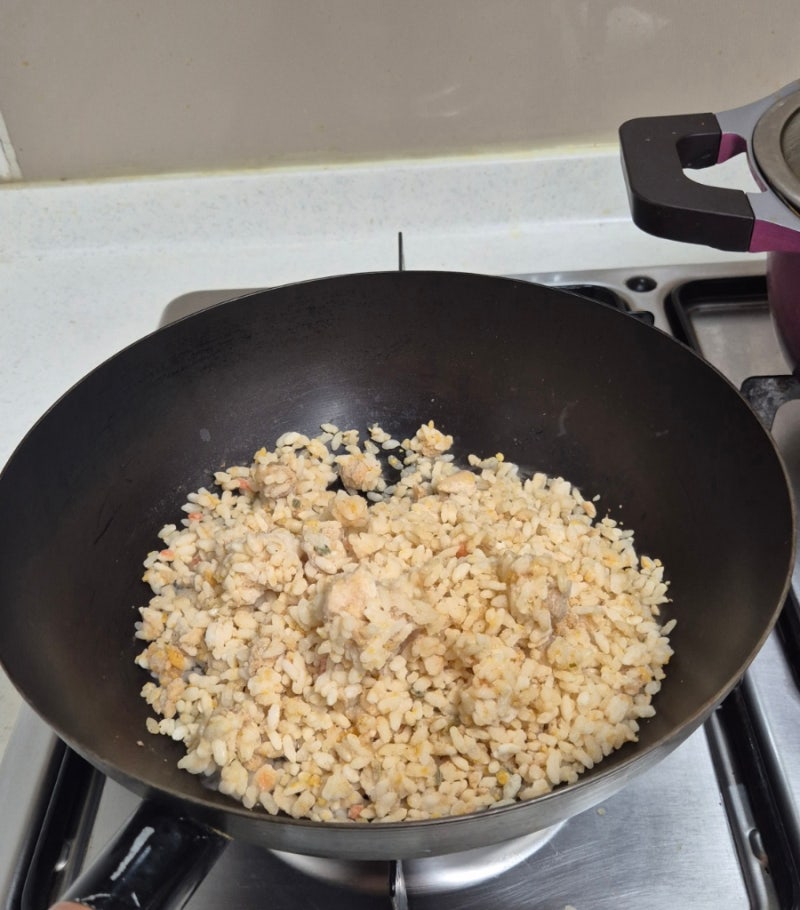 바쁜 아침 5분 완성! 일주일 내내 맛있게 챙긴 잠백이 닭가슴살 볶음밥 도시락 후기