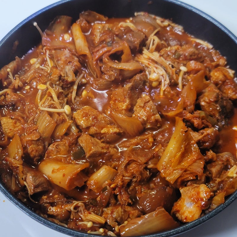돼지고기김치찜 레시피 사골가루 감칠맛 듬뿍 앞다리살 김치찜 만들기