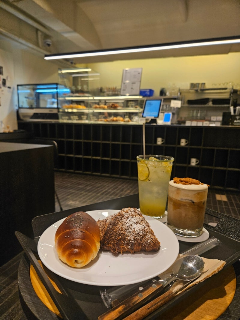 안산 월피동 카페 베이커리 디저트 맛집 [데이드리밍] 서울예술대학교 부근 모임장소 추천
