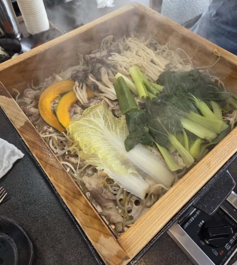 [대전 송촌동 맛집] 아이랑 주말 외식 성공! 편백찜·월남쌈·샤브샤브 무한리필 편백연가 송....