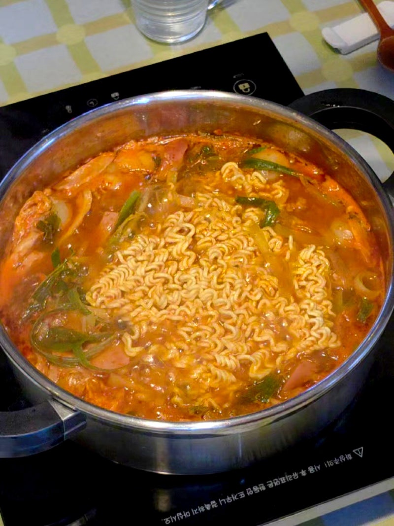 저녁 메뉴 추천 오뎅식당 부대찌개 초간단 레시피 밀키트추천