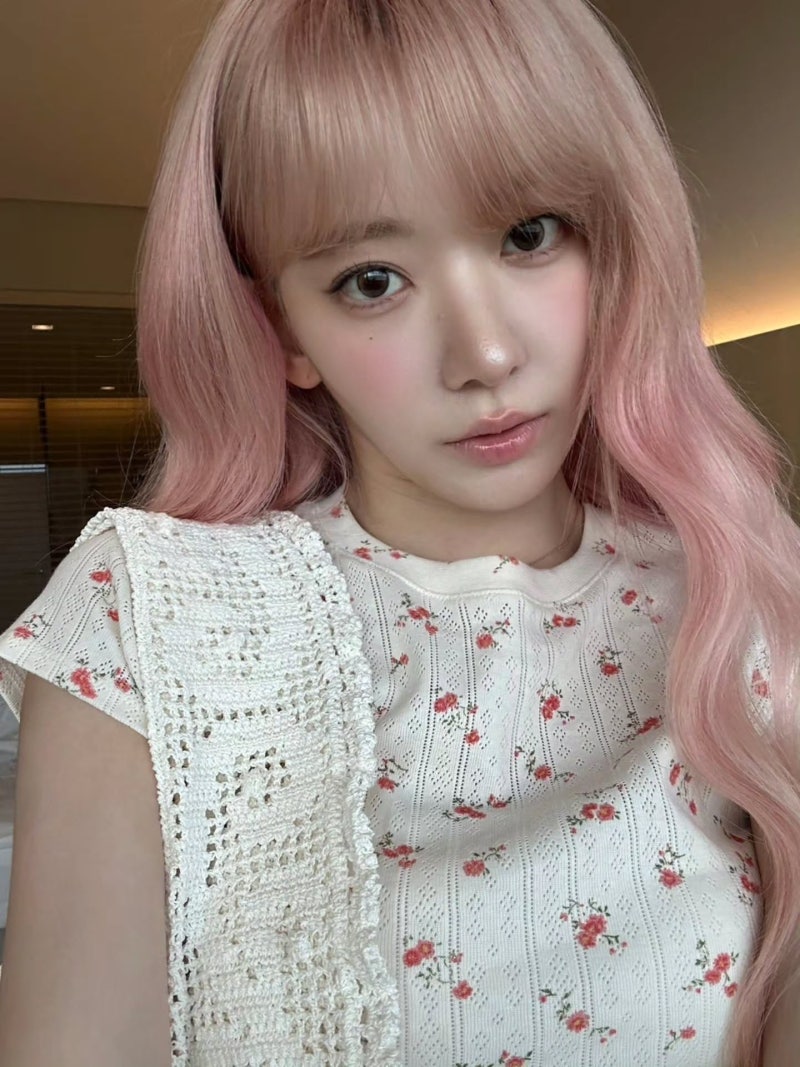 르세라핌 사쿠라, 정채연 Pick 반팔티 정보