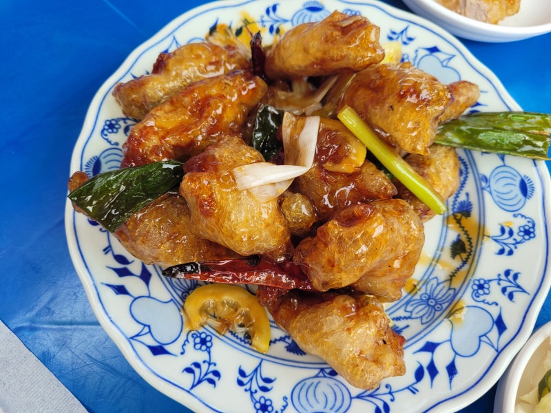 망원동 중식 맛집 강동원, 빠작한 안심탕수육과 불향 가득 고기짬뽕