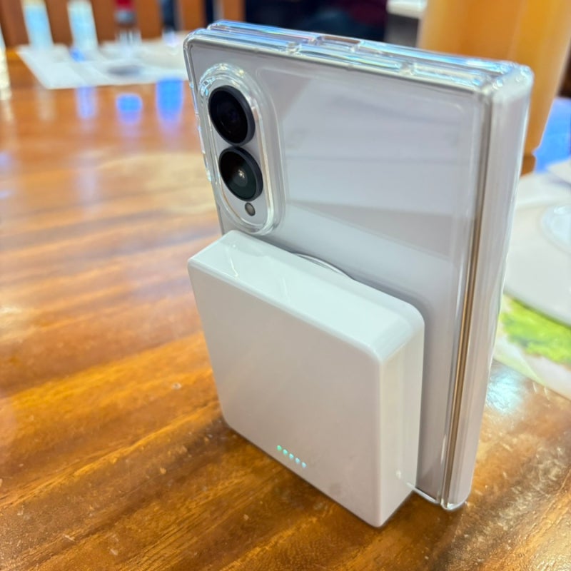 갤럭시 Z 폴드8 보조배터리 오예스 미니배터리 미니덕트 8000mAh