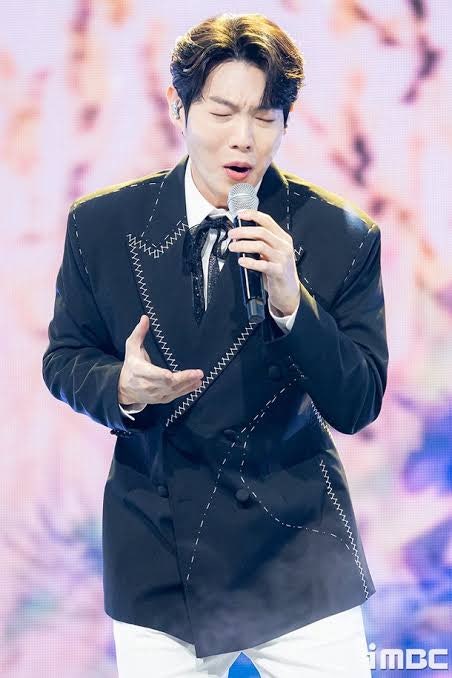 가수 손태진 프로필 고향 학력 나이 아버지 어머니 심수봉 와이프 아내 이상형