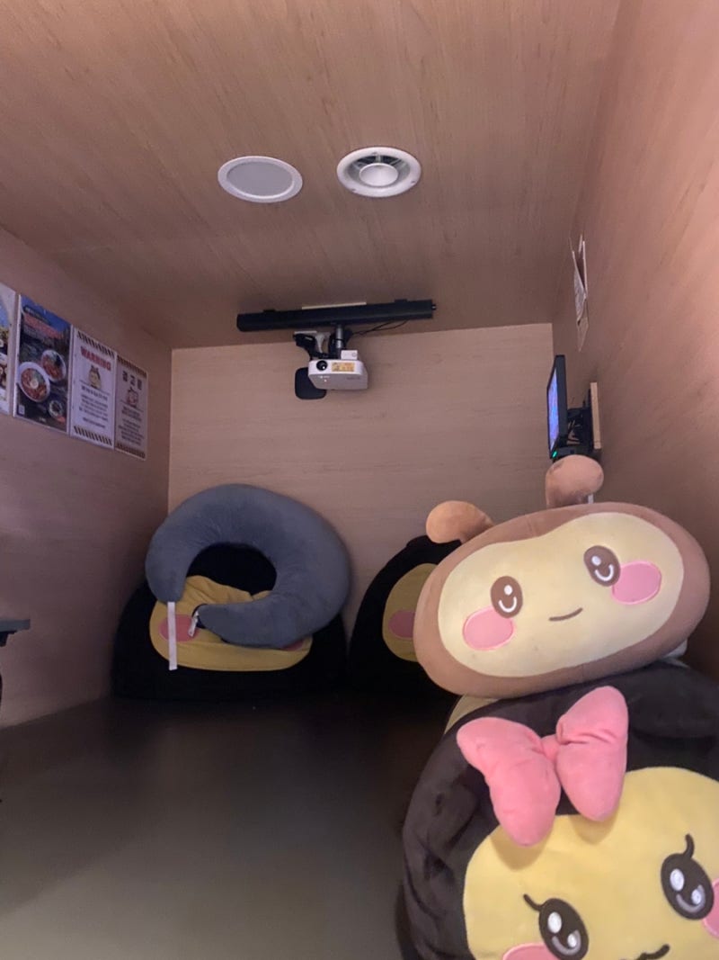 벌툰 신촌점 신촌 쪽잠부터 만화, OTT까지 가족과 다녀온 후기