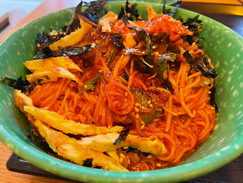 속초 해수욕장 맛집 '어멍김밥' 찐찐찐맛집 내돈내산 속초고속버스터미널 옆